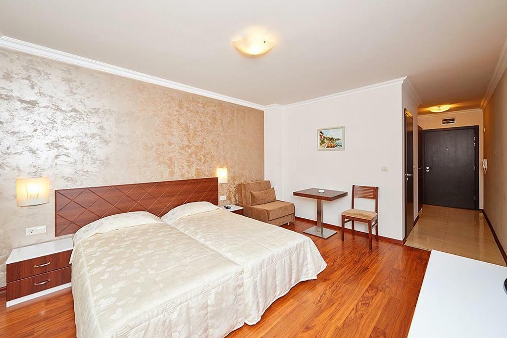 Penelopa Palace Apart Hotel & Spa Pomorie Kültér fotó