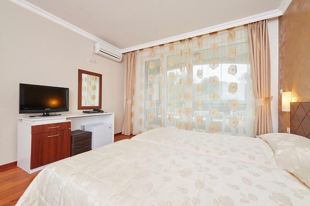 Penelopa Palace Apart Hotel & Spa Pomorie Kültér fotó